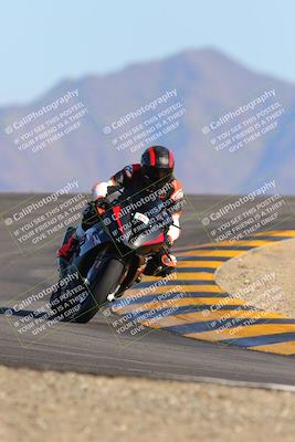 media/Jan-19-2023-Racers Edge (Thu) [[69d0b4dc55]]/B Group/Session 5 (Turn 12)/